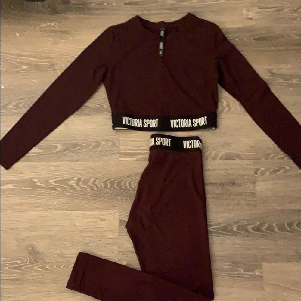 Two piece Victoria secret sport outfit size small